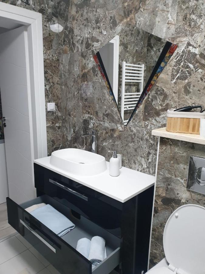 Apartment Lucky Astra 1