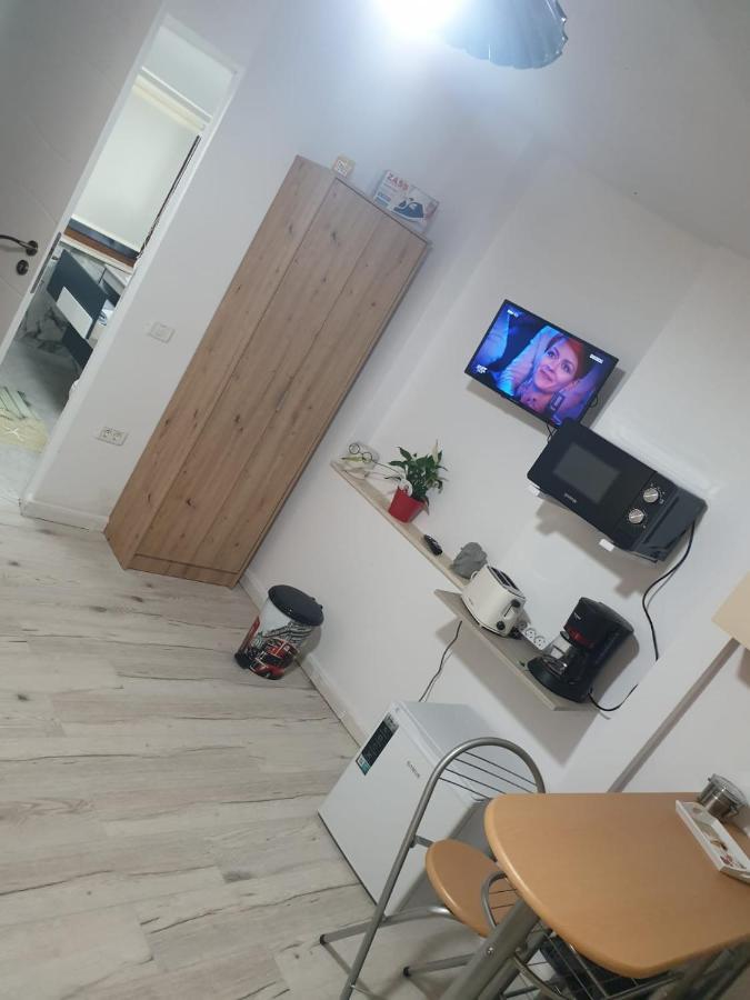 Apartment Lucky Astra 1 *